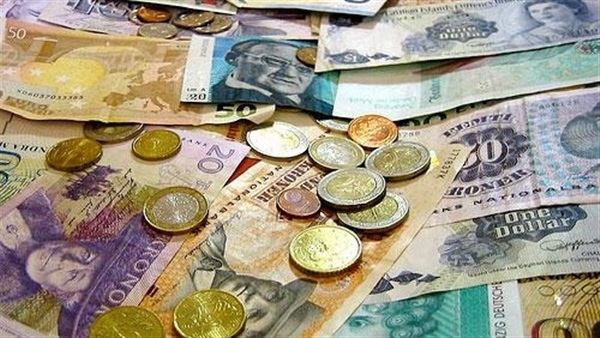 أسعار العملات العربية والأجنبية مقابل الجنيه في البنوك المصرية والسوق السوداء اليوم